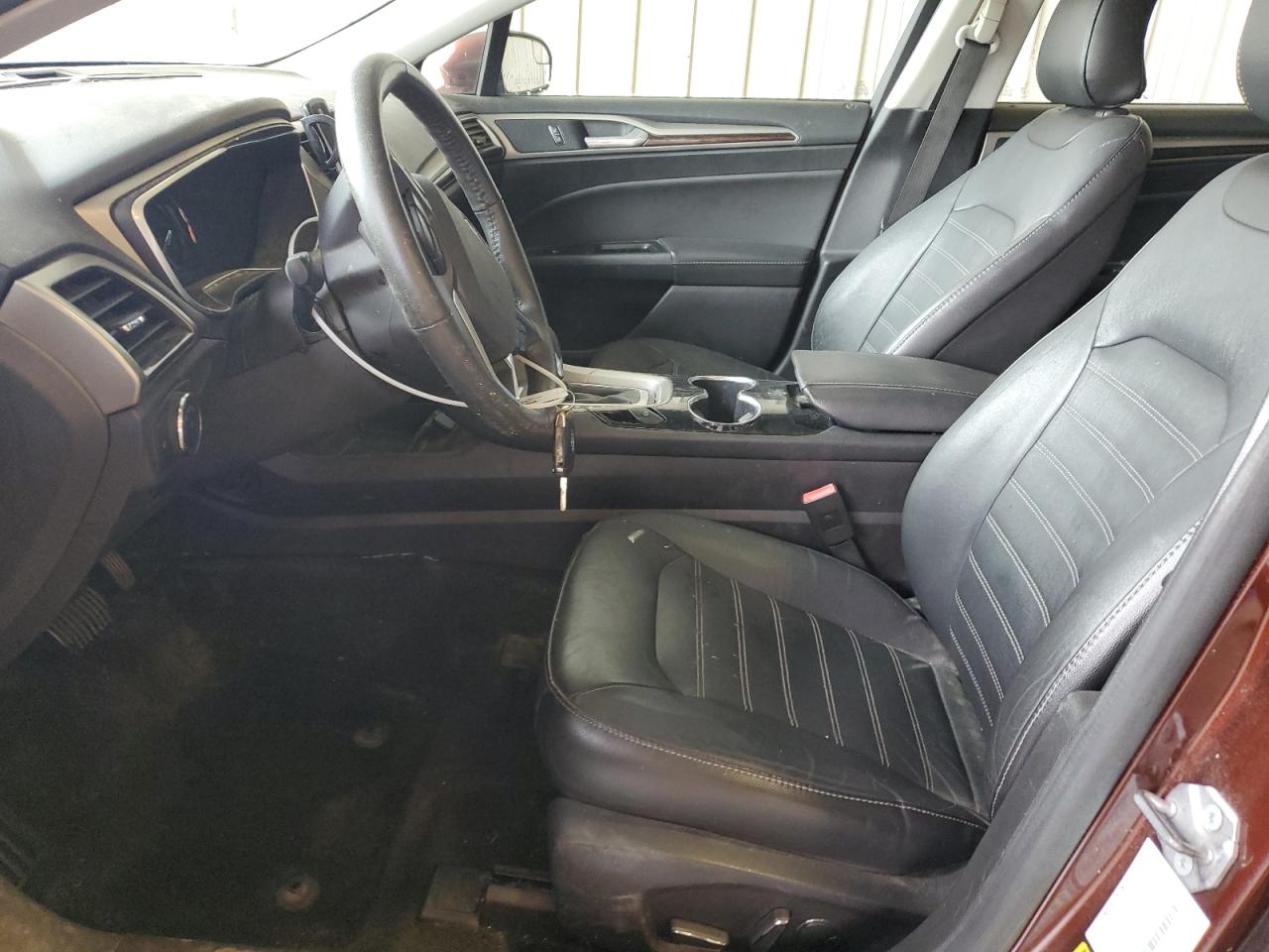 Ford Fusion Se Image 6