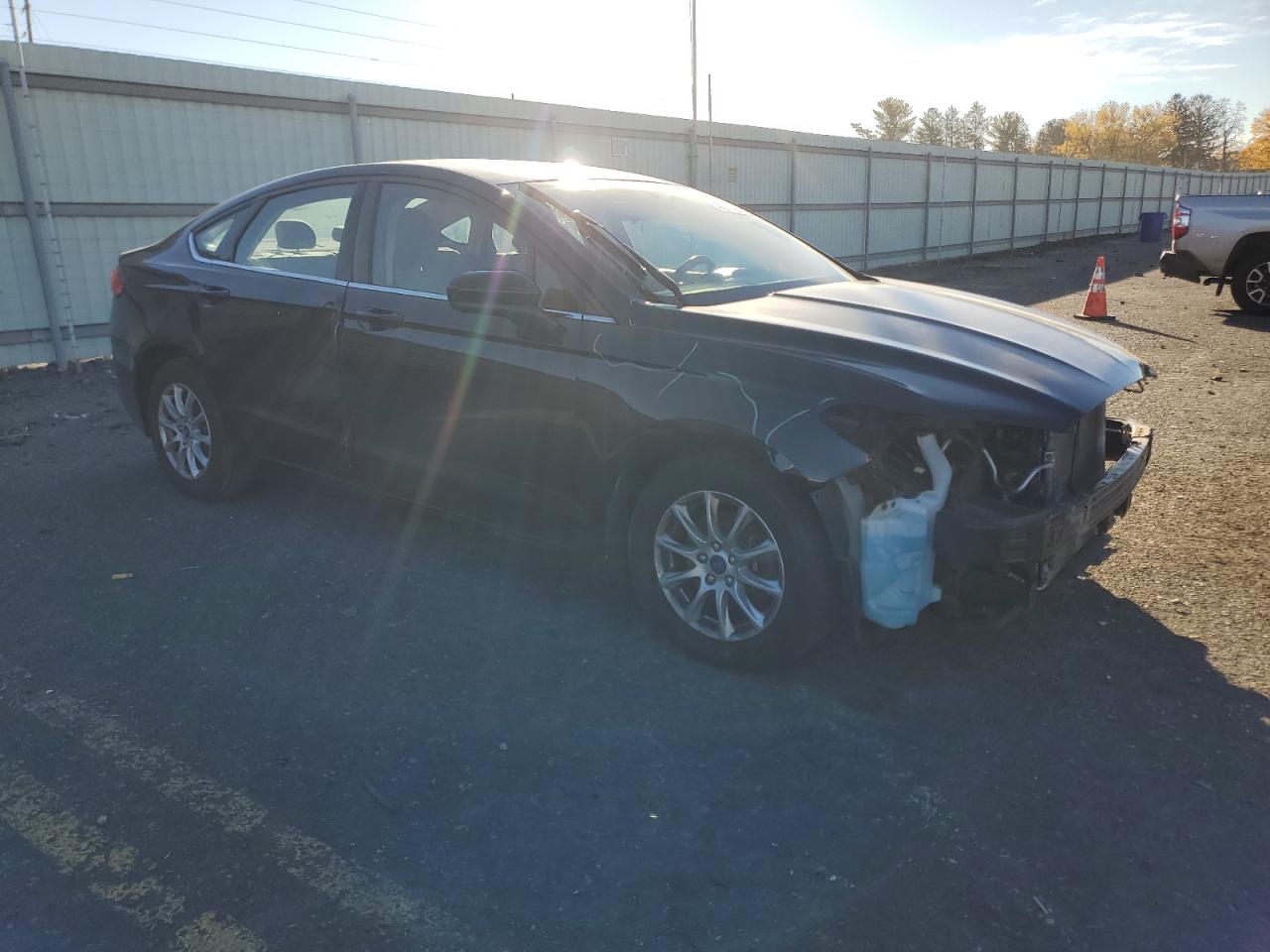 Ford Fusion S Image 10