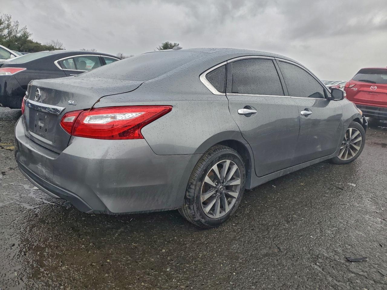 Nissan Altima 2.5 Image 12