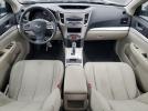 Subaru Outback 2.5i Image 12
