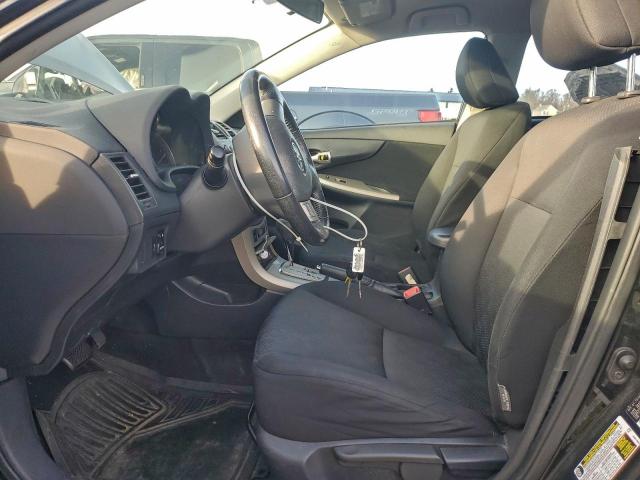 Toyota Corolla Base Image 8