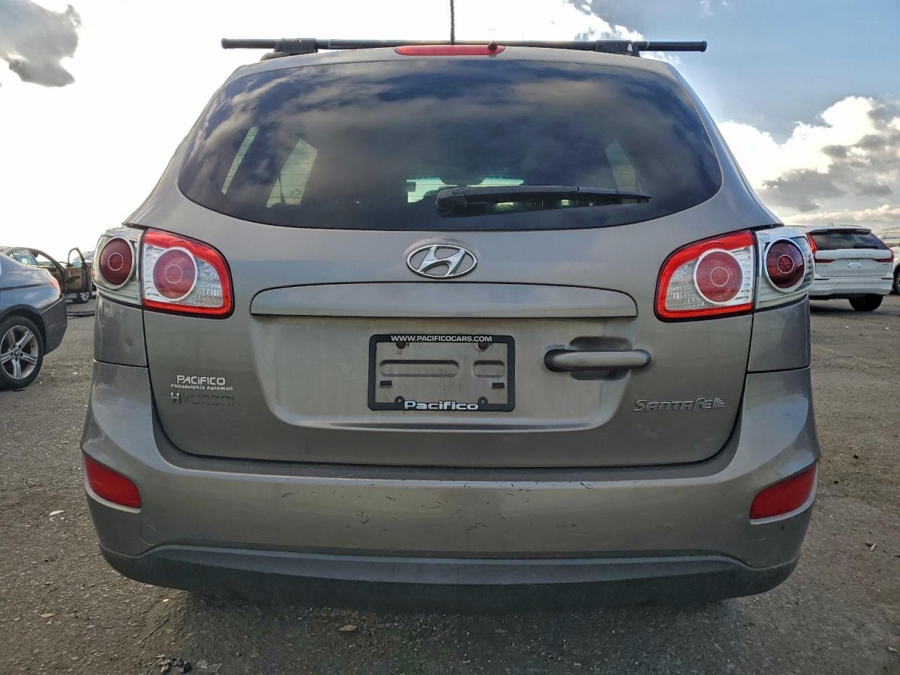 Hyundai SANTA FE Gls Image 6