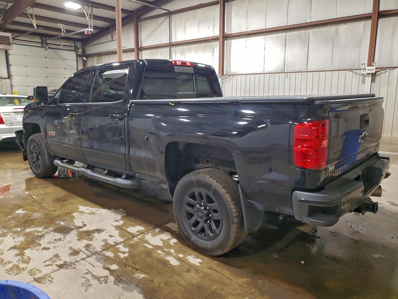 Chevrolet Silverado K2500 Heavy Duty Ltz Image 10
