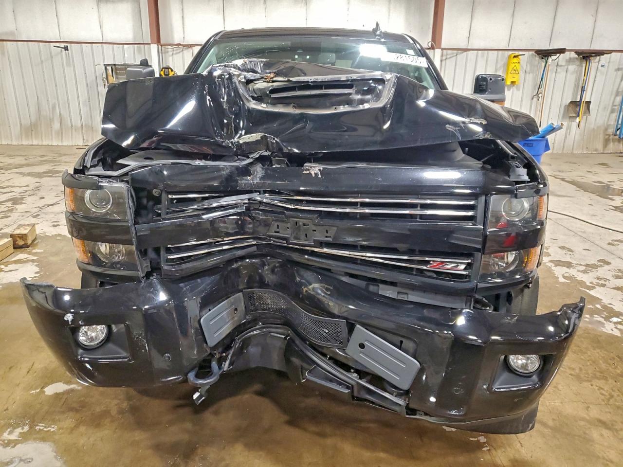 Chevrolet Silverado K2500 Heavy Duty Ltz Image 5