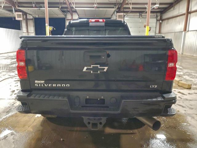 Chevrolet Silverado K2500 Heavy Duty Ltz Image 7