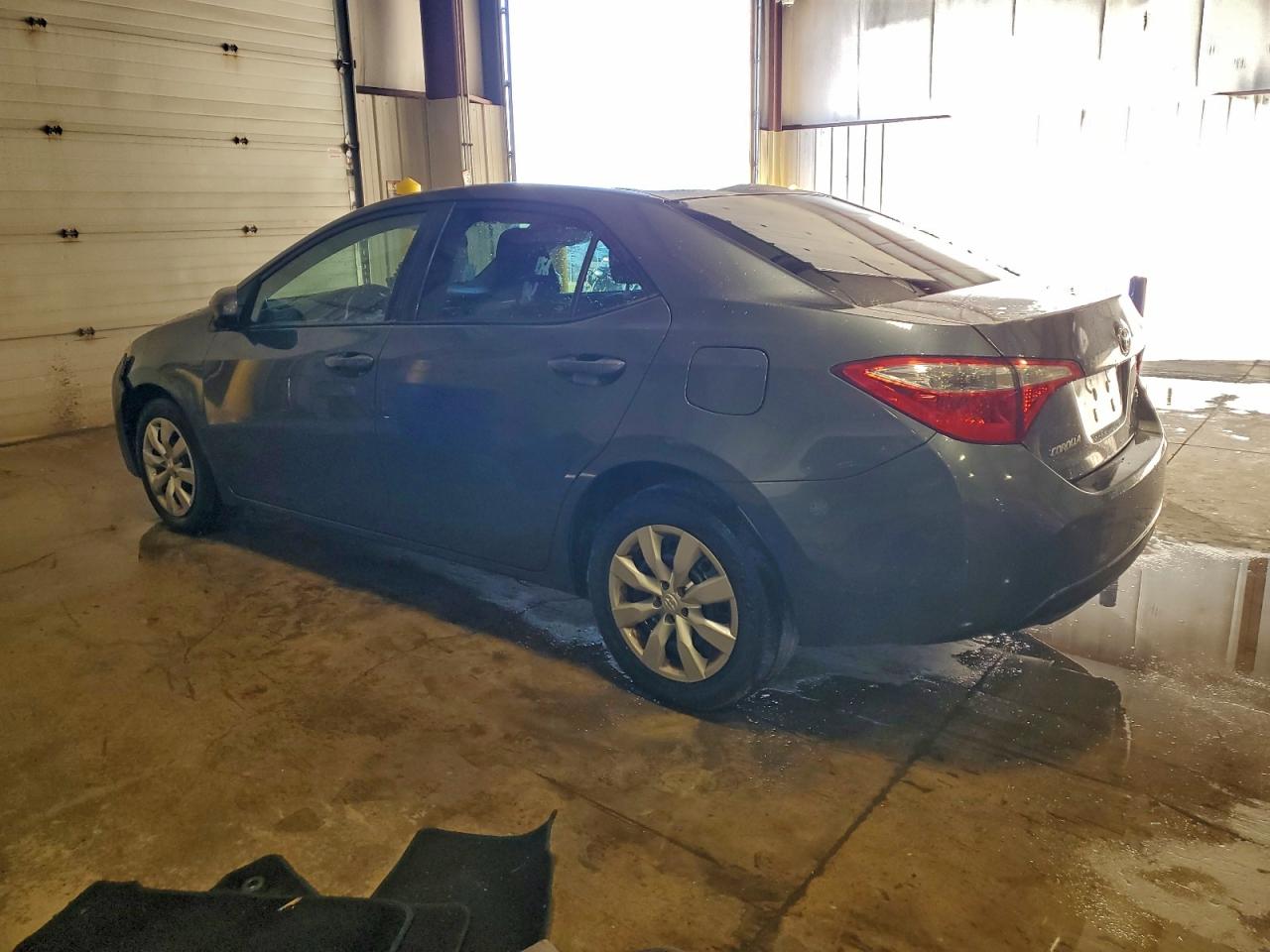 Toyota Corolla L Image 4