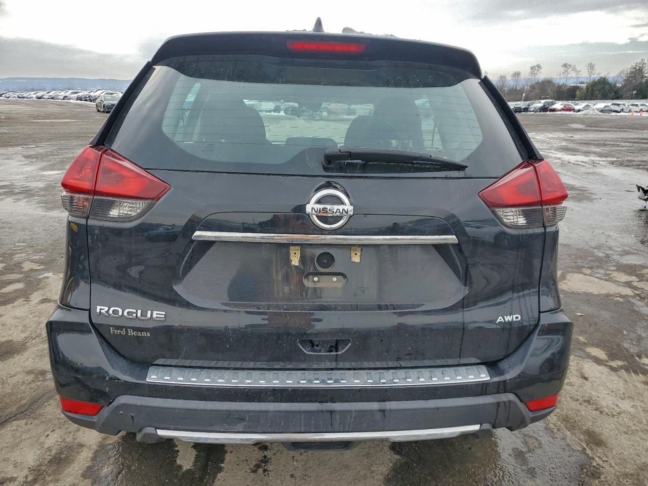 Nissan Rogue S Image 7