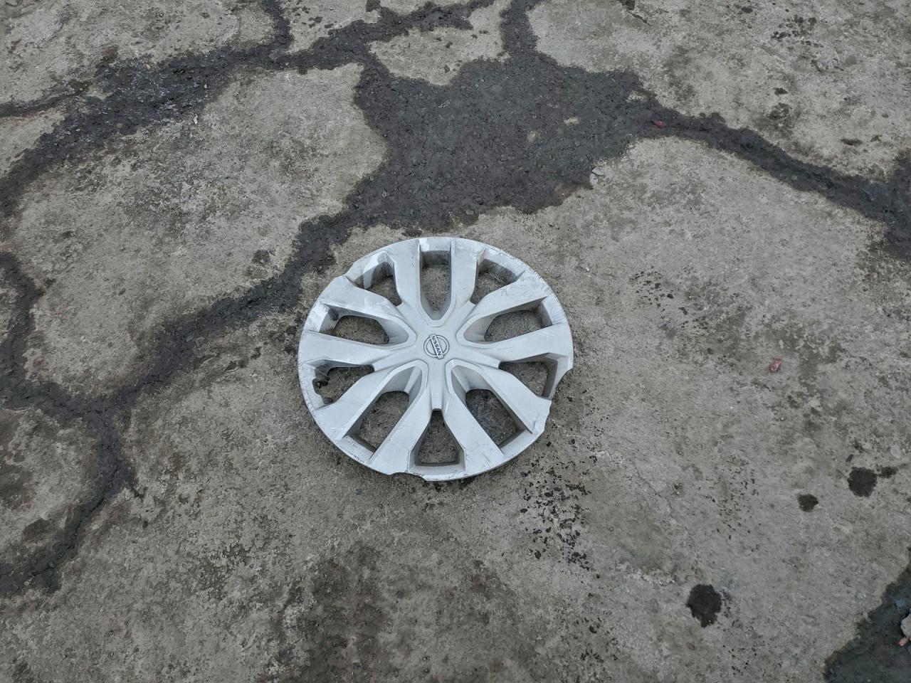 Nissan Rogue S Image 6