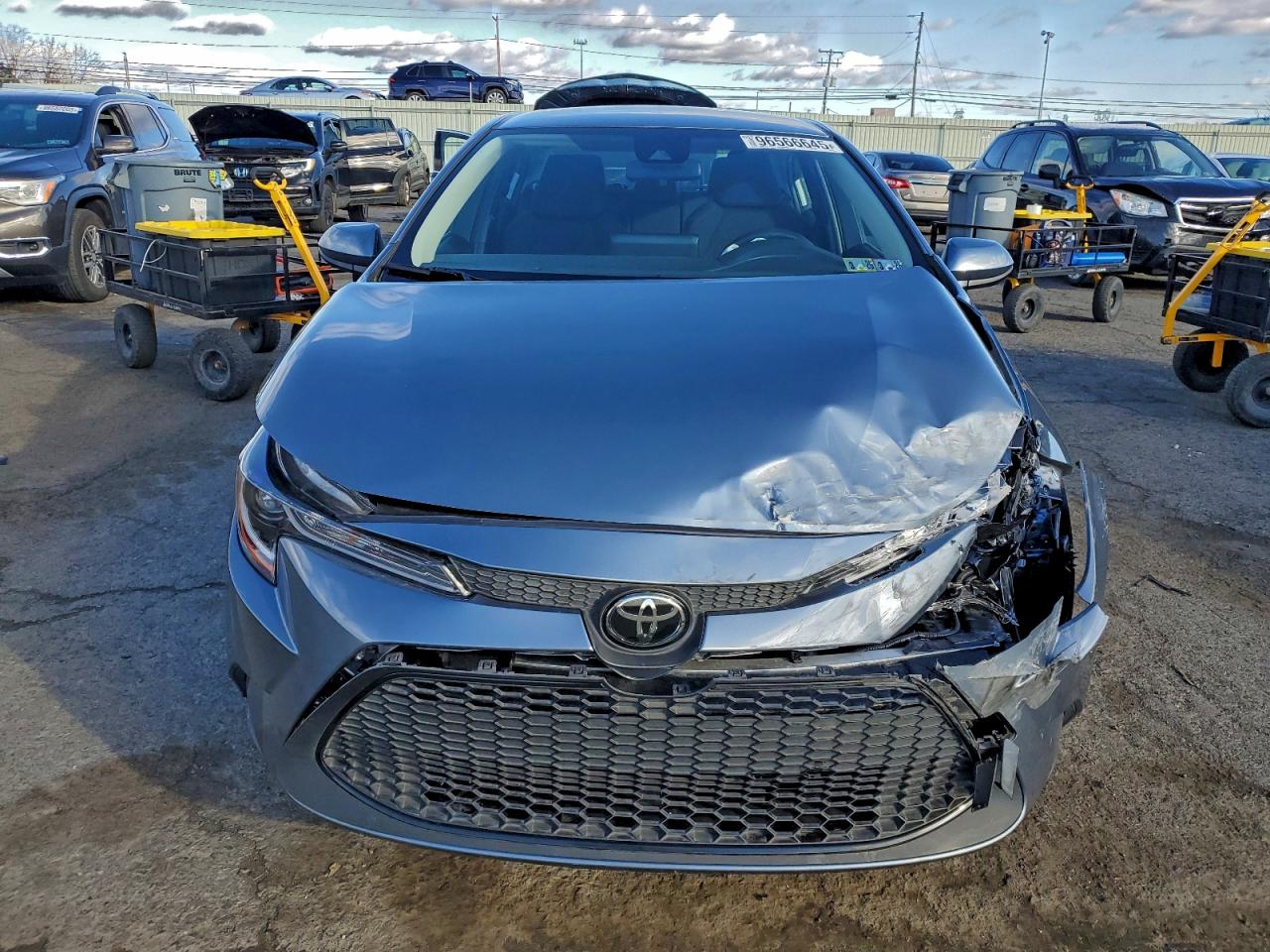 Toyota Corolla Le Image 10