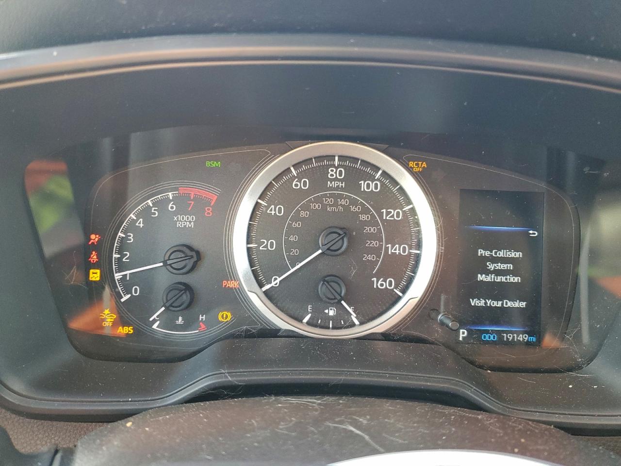 Toyota Corolla Le Image 4