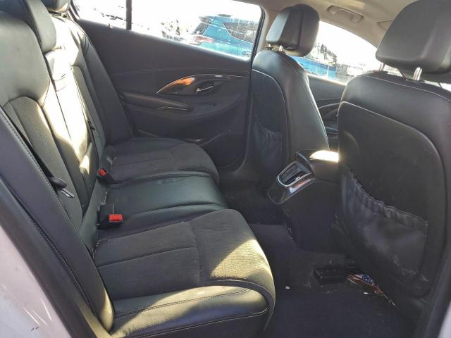 Buick LaCrosse Image 12