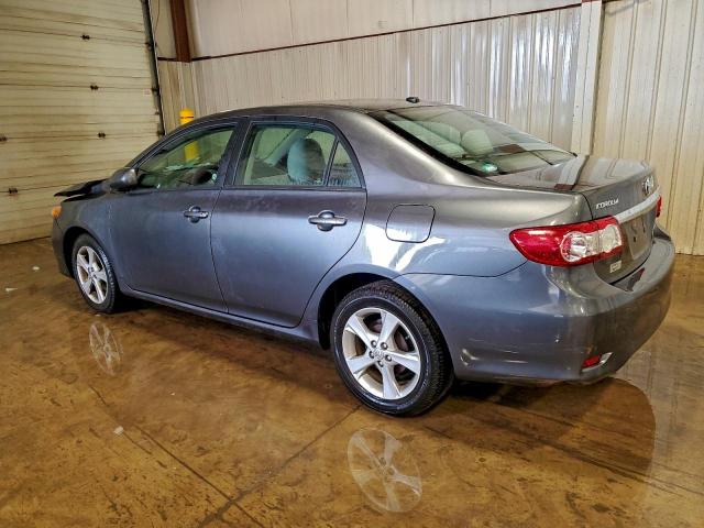 Toyota Corolla Base Image 2