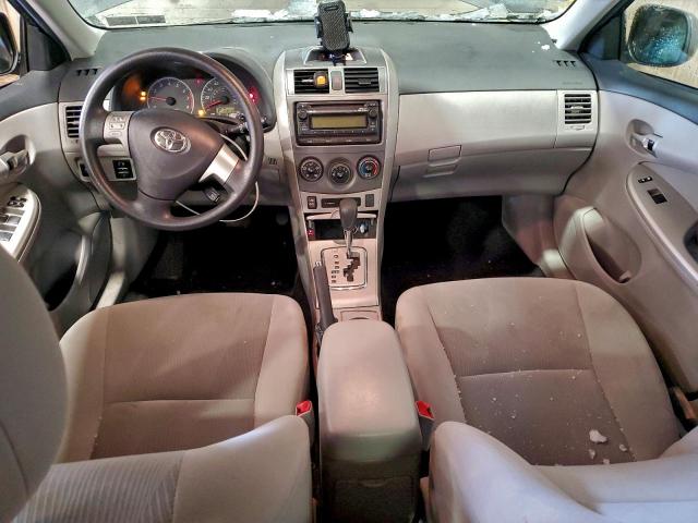 Toyota Corolla Base Image 8