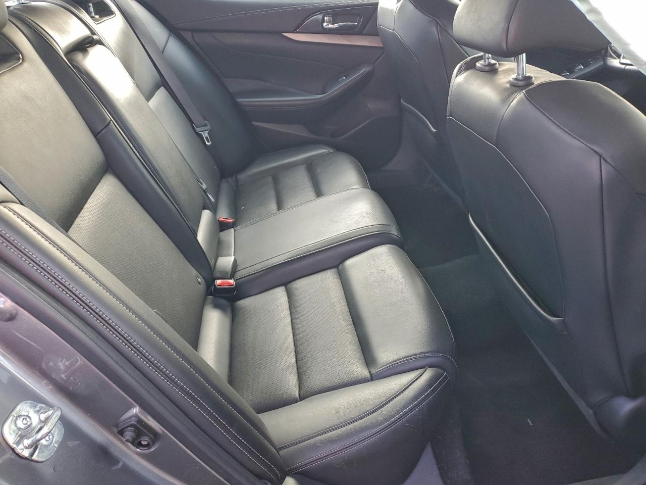 Nissan Maxima 3.5s Image 7