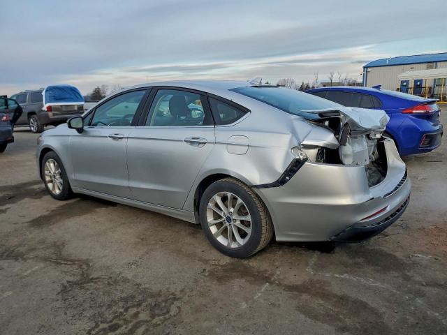 Ford Fusion Se Image 2
