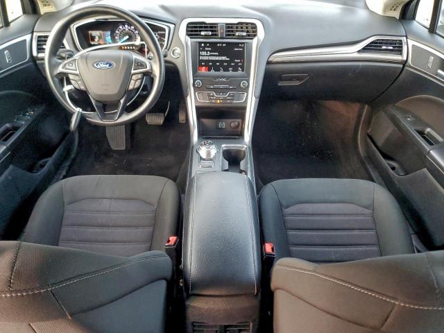 Ford Fusion Se Image 6