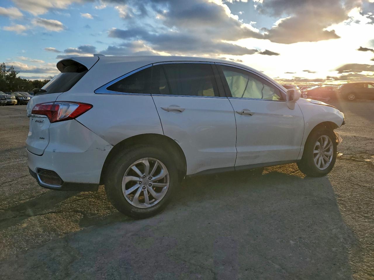 Acura RDX Image 6