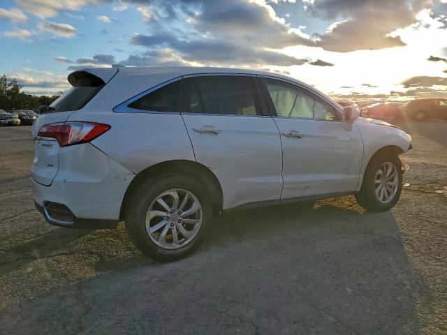 Acura RDX Image 6