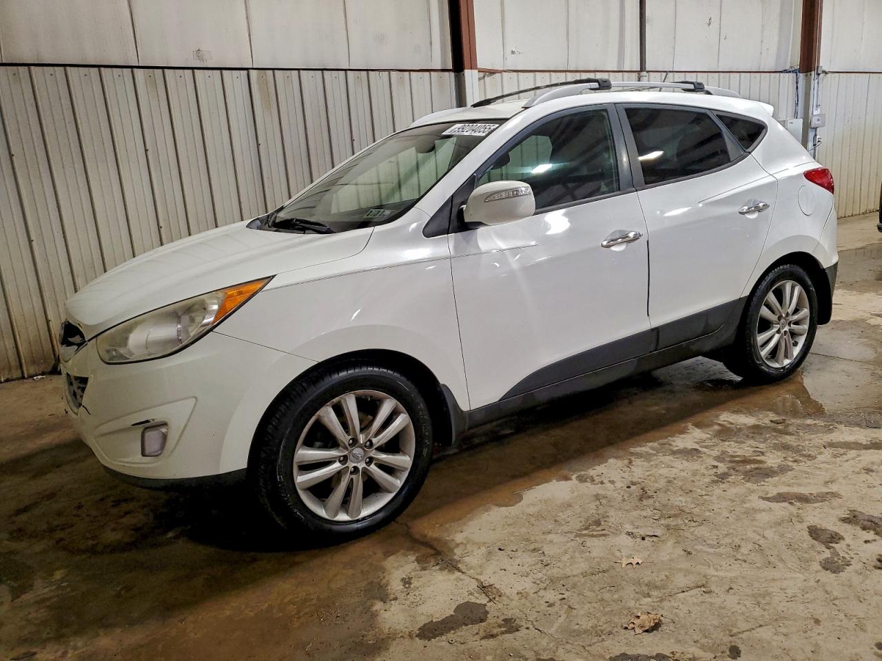 Hyundai TUCSON Gls Image 1