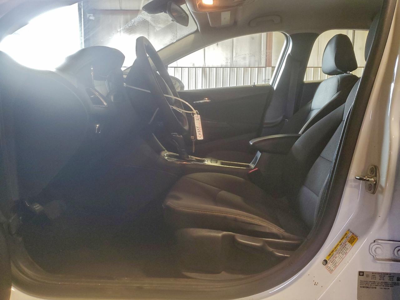 Chevrolet Cruze Ls Image 10