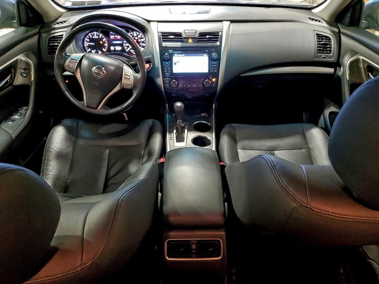 Nissan Altima 2.5 Image 10