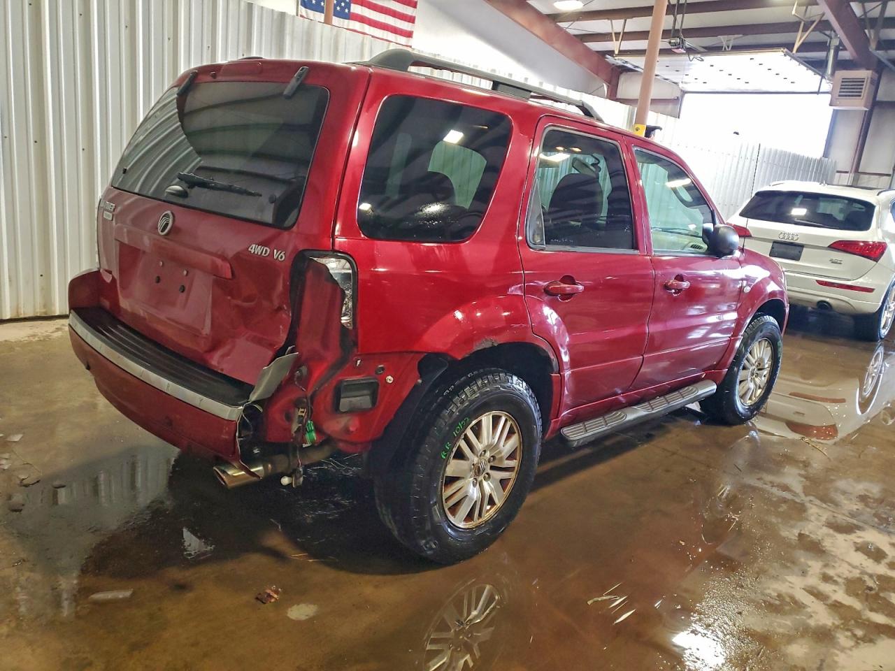 Mercury Mariner Image 2