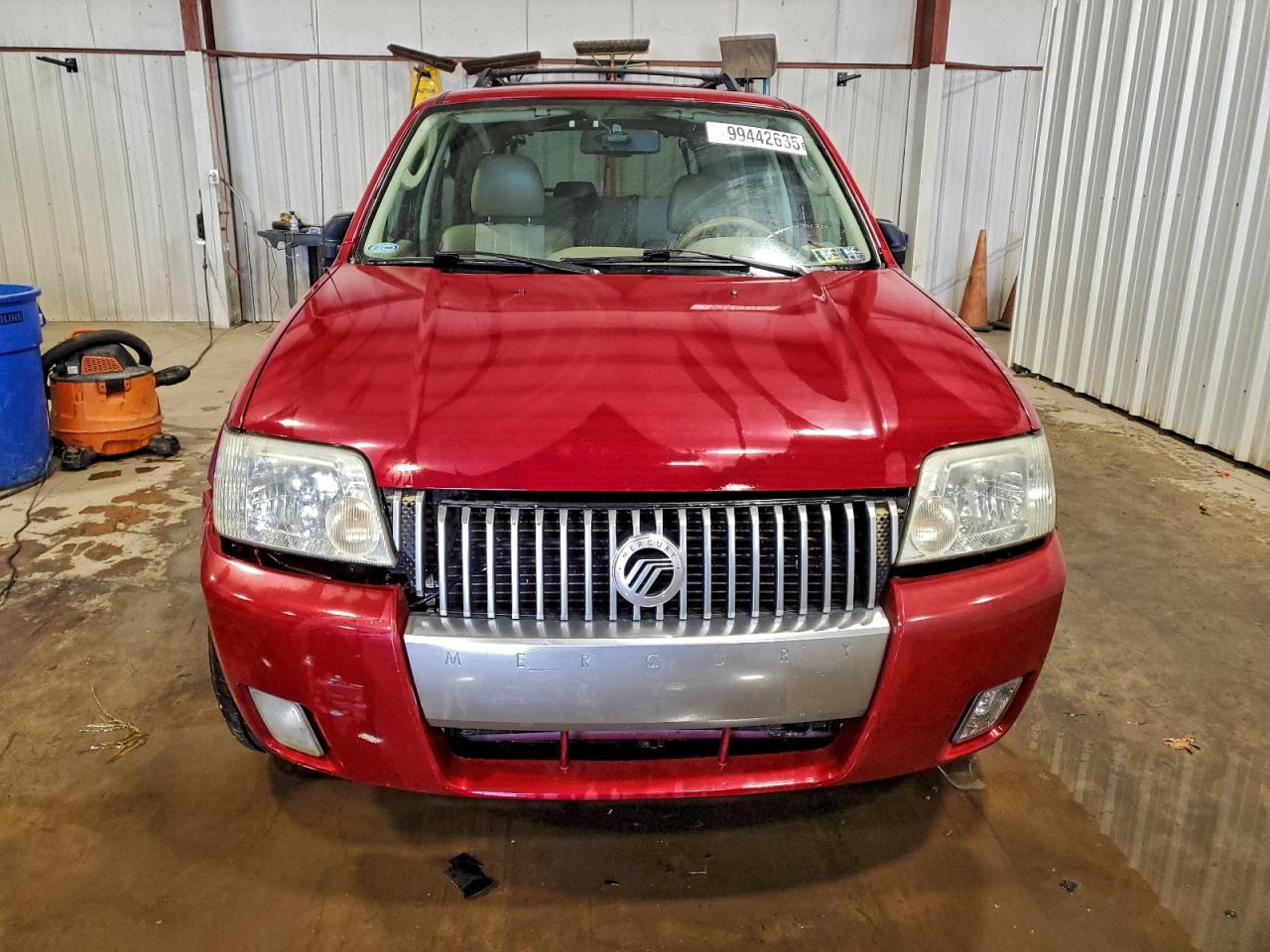 Mercury Mariner Image 8