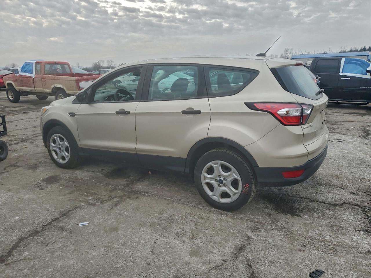 Ford Escape S Image 6