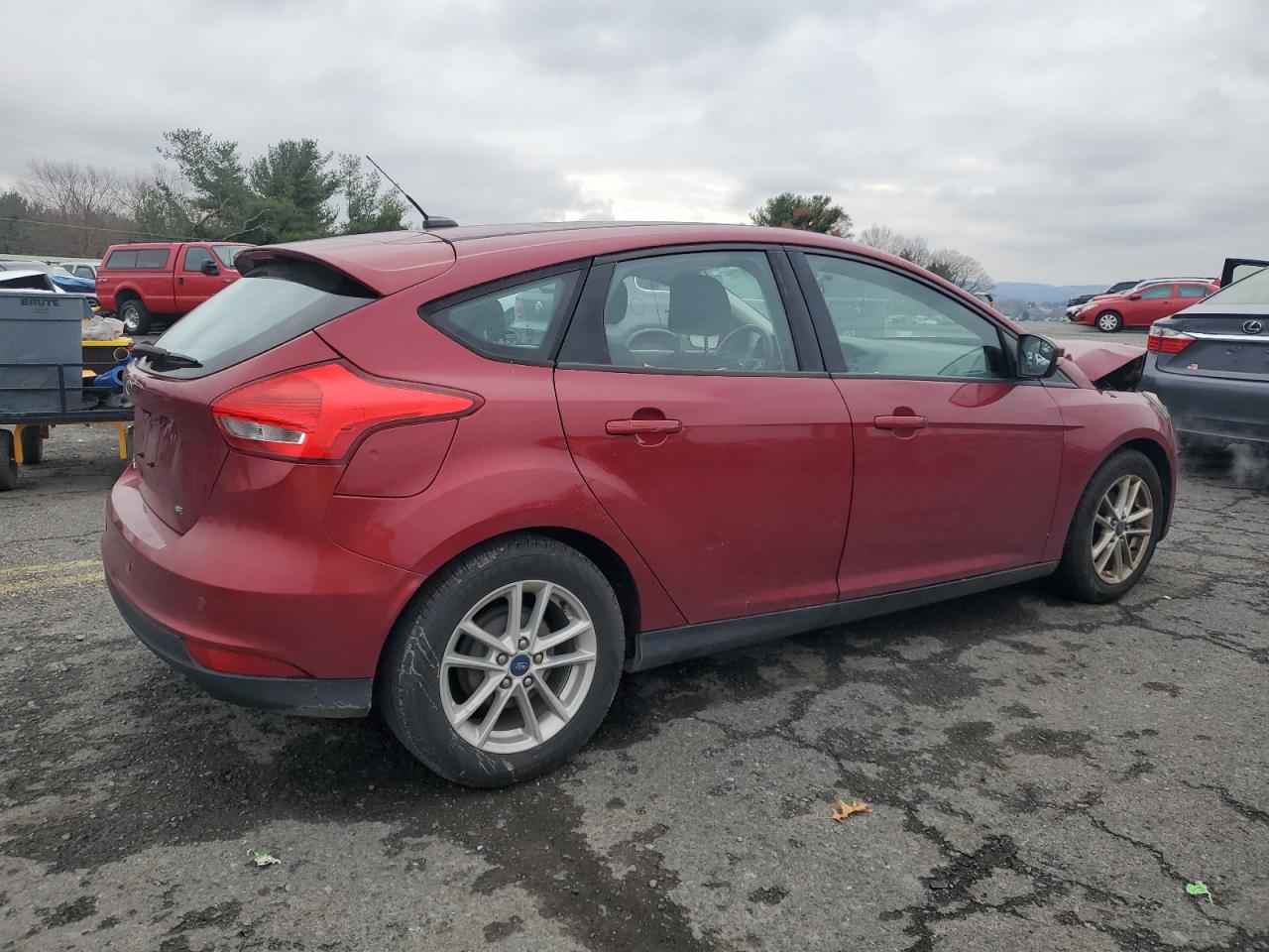 Ford Focus Se Image 12