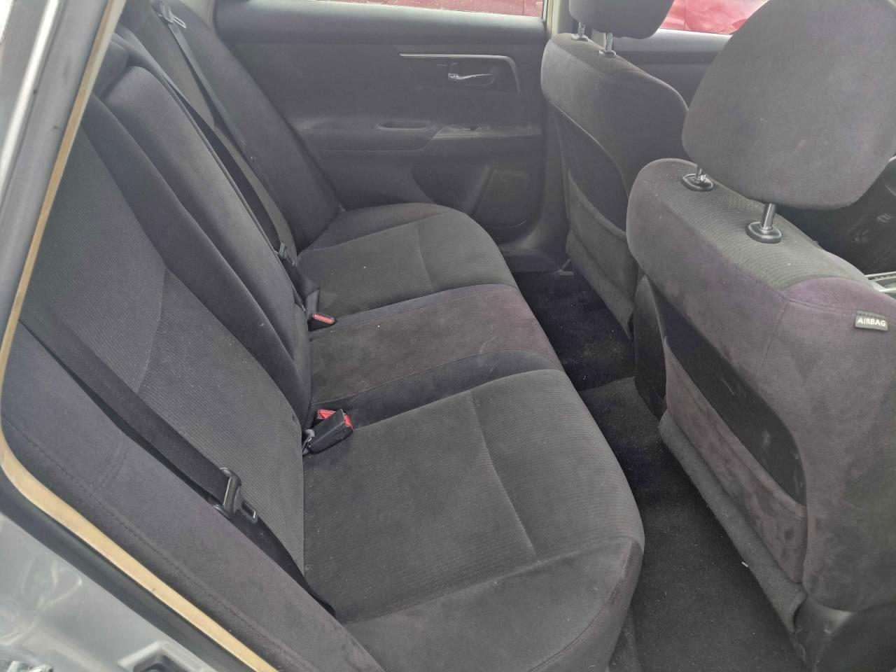 Nissan Altima 2.5 Image 9