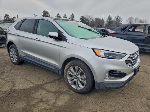 Ford Edge Titanium Image 5