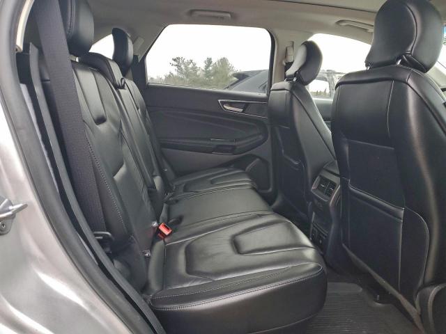 Ford Edge Titanium Image 8