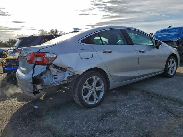 Chevrolet Cruze Premier Image 12