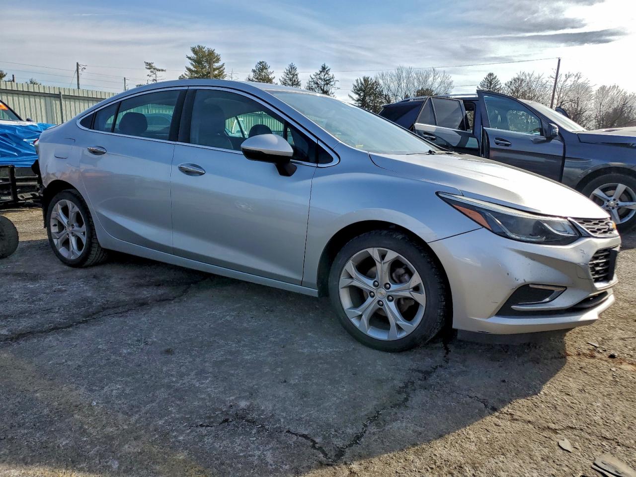 Chevrolet Cruze Premier Image 4