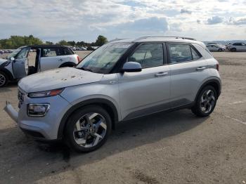  Salvage Hyundai VENUE