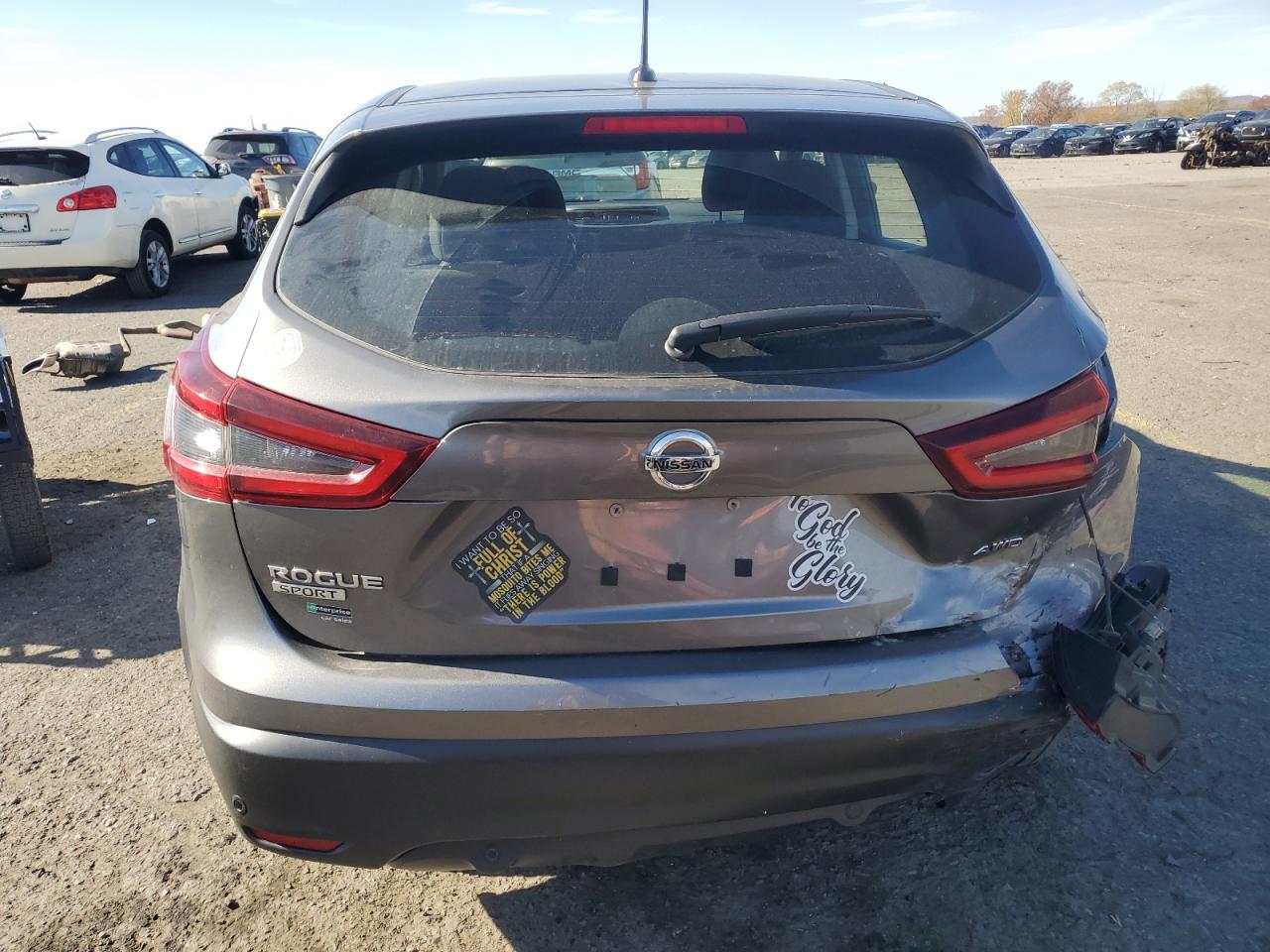 Nissan Rogue S Image 4