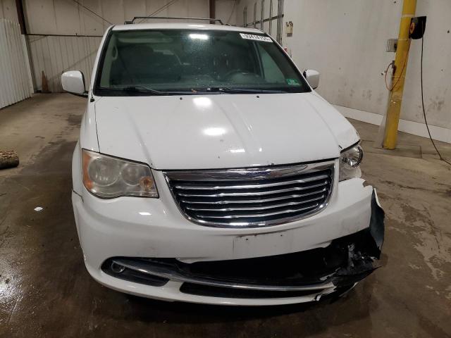 Chrysler Minivan Touring Image 5