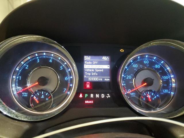 Chrysler Minivan Touring Image 8