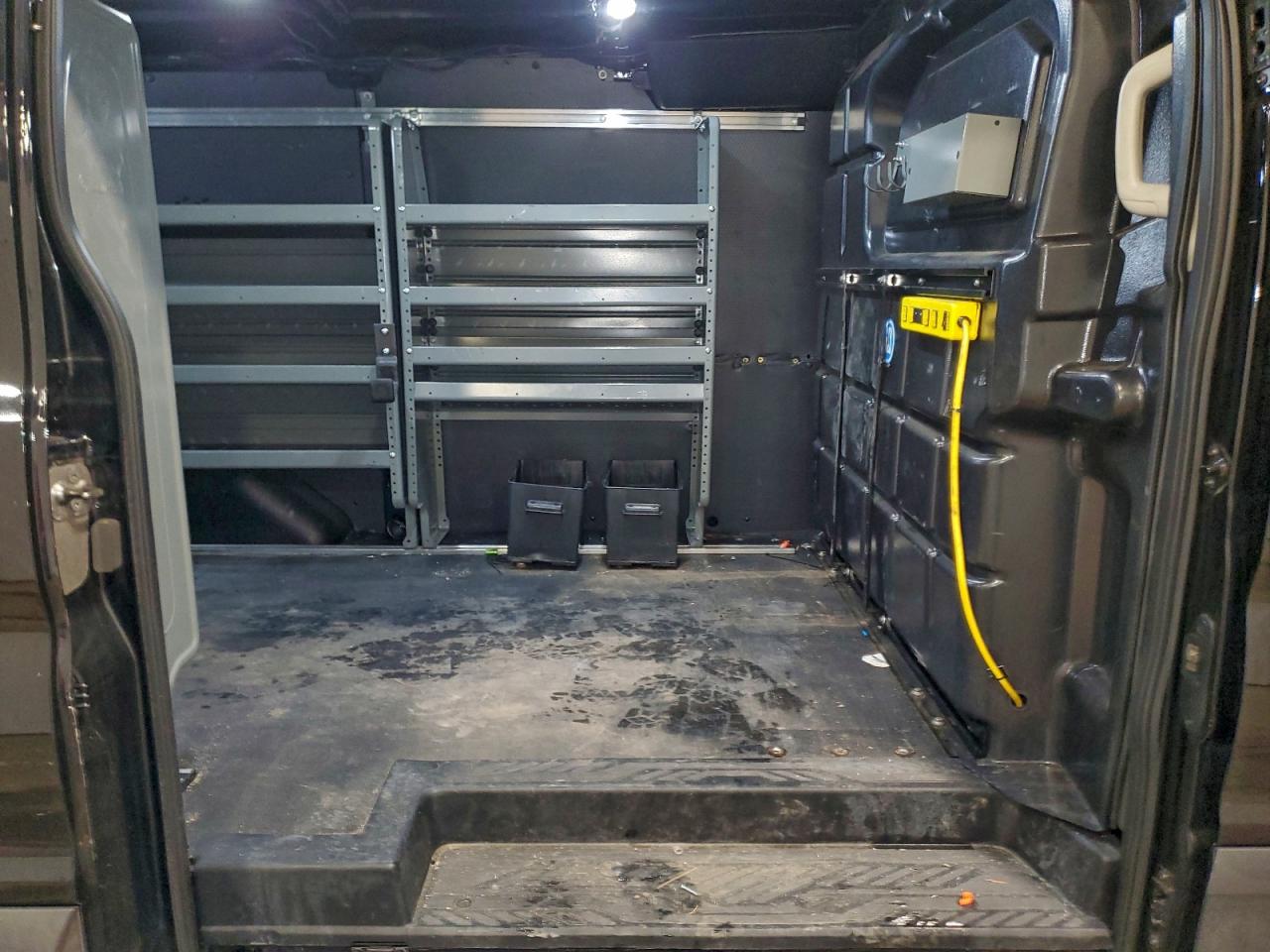 Ford Transit T-150 Image 13