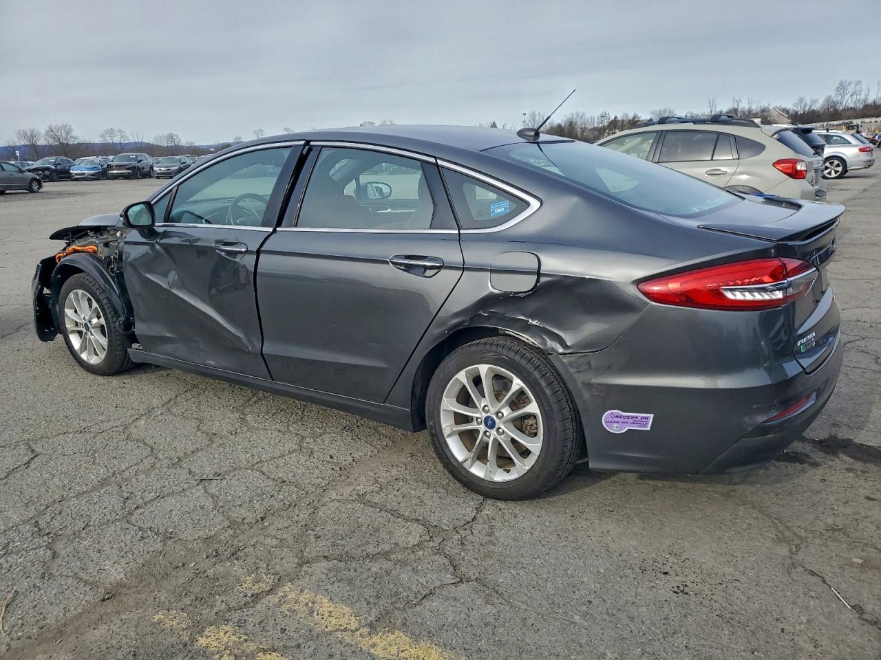 Ford Fusion Titanium Image 11