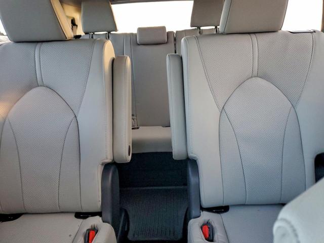 Toyota Grand High Le Image 10