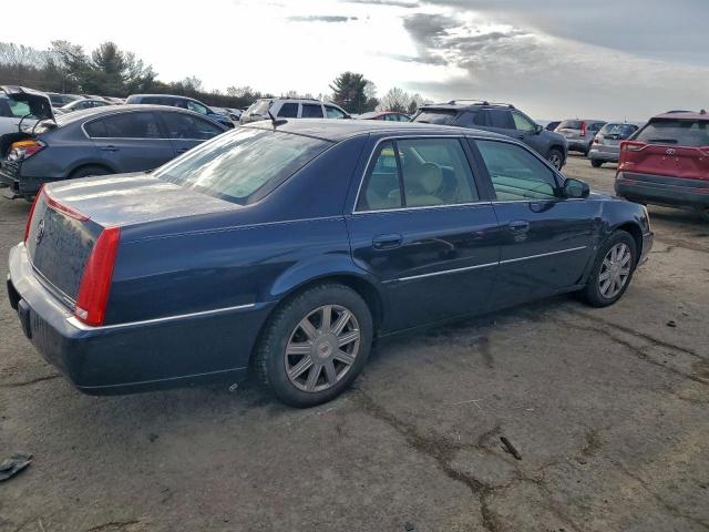 Cadillac DTS Image 2
