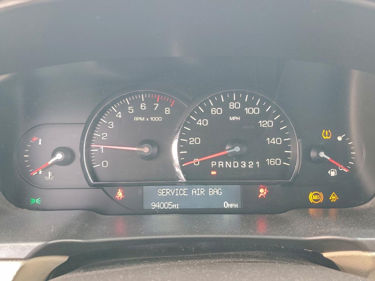 Cadillac DTS Image 5