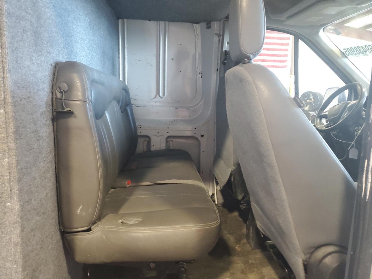 Ford Transit T-250 Image 10