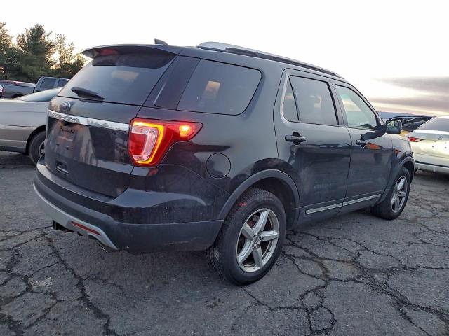 Ford Explorer Xlt Image 6