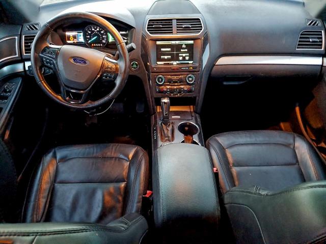 Ford Explorer Xlt Image 13