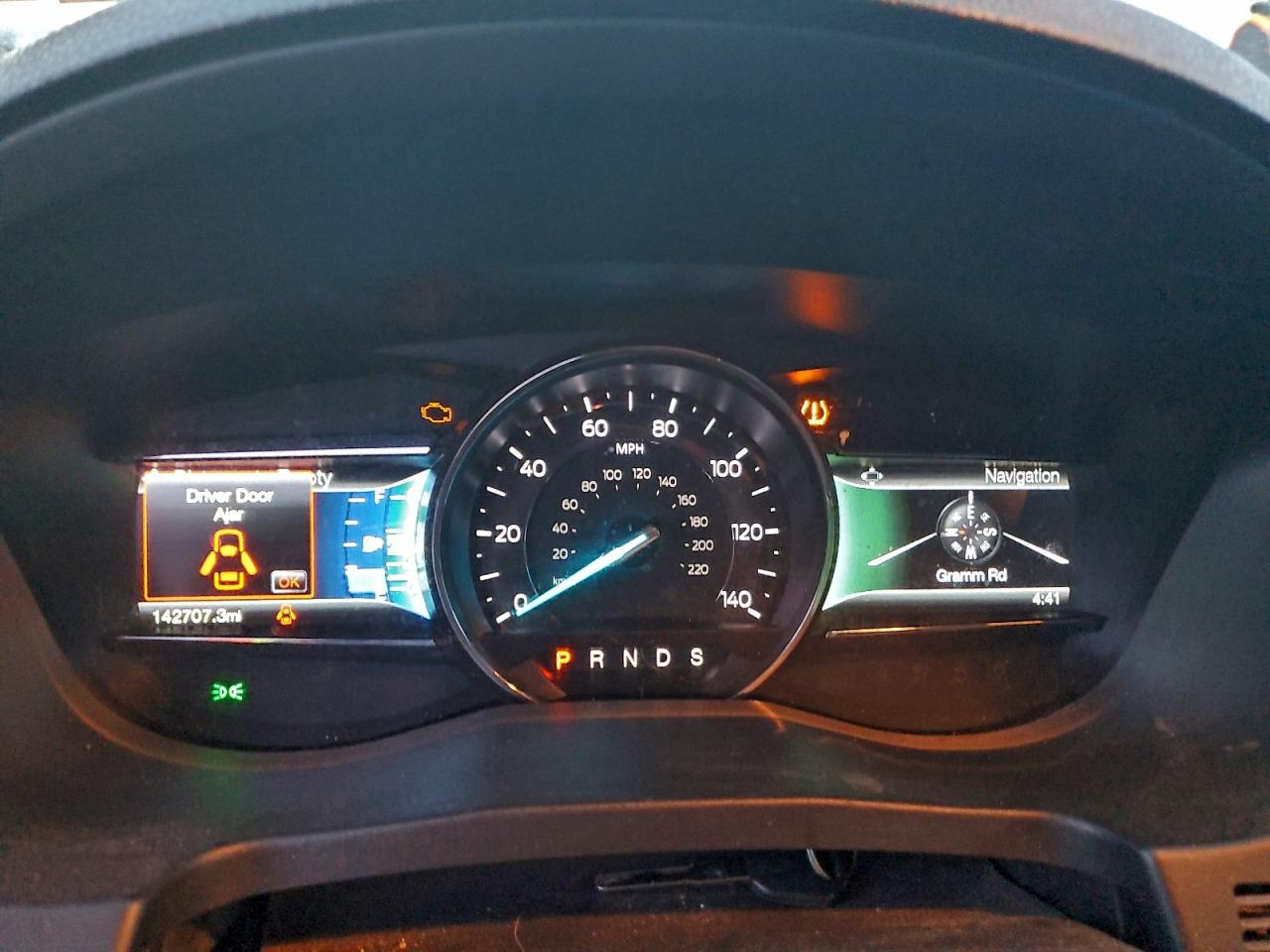 Ford Explorer Xlt Image 10