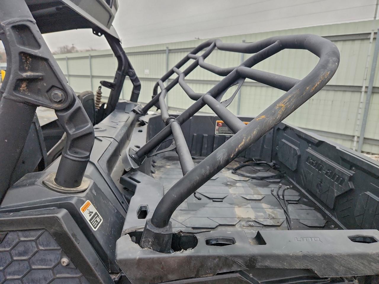 Can Commander Xt 1000r Image 2