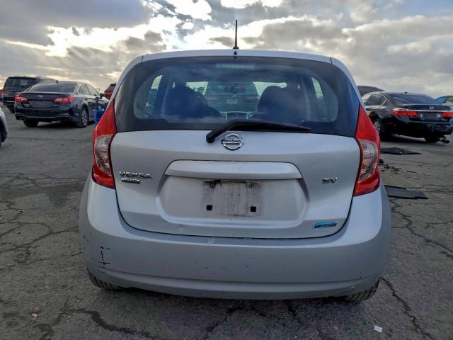 Nissan Versa S Image 12