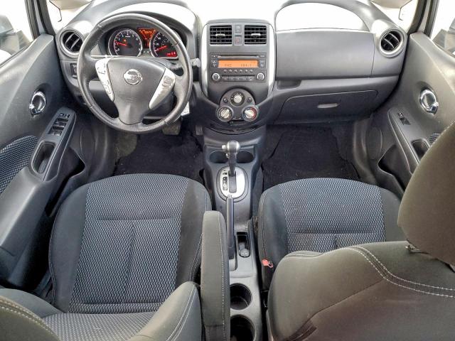 Nissan Versa S Image 4